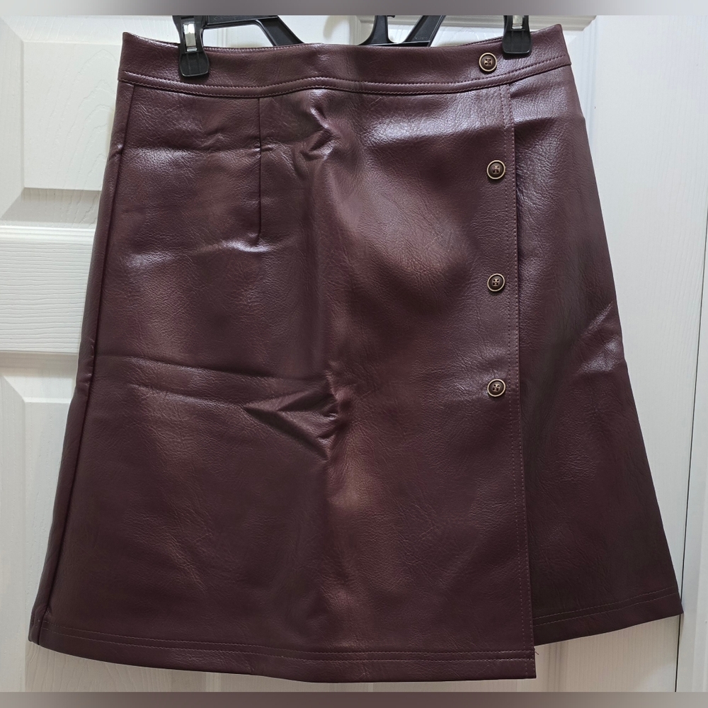 Ginasy Pleather Maroon A-Line Skirt Size M